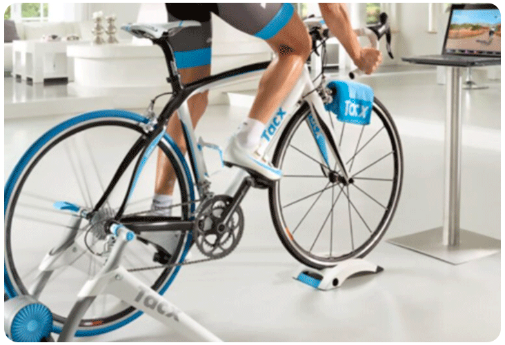 Tacx Flow Smart avec une application d'entraînement interactive