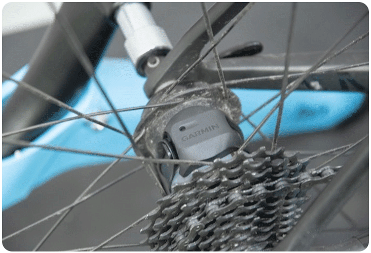 Installation du capteur de vitesse Garmin Speed Sensor 2