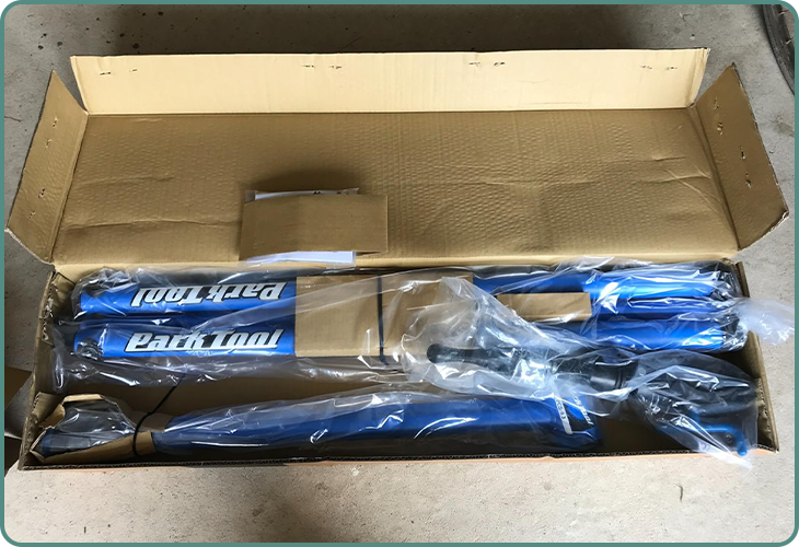 Assemblage du pied d'atelier Park Tool PCS-9.3