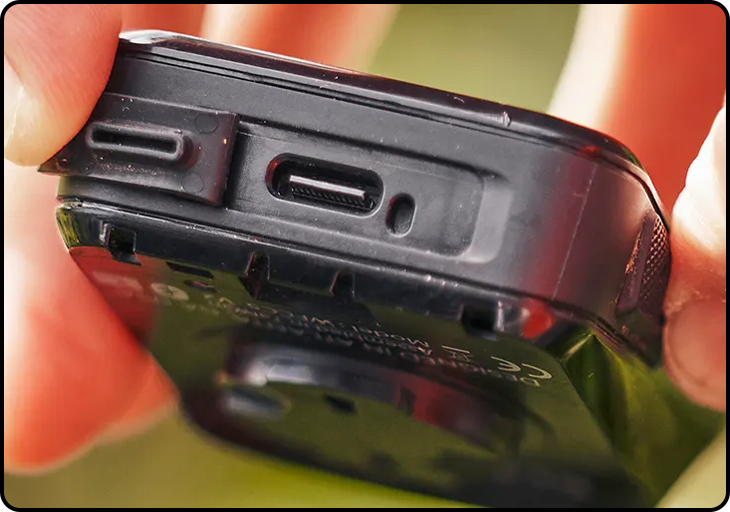 Port de recharge câble USB-C du Wahoo Elemnt Bolt V2