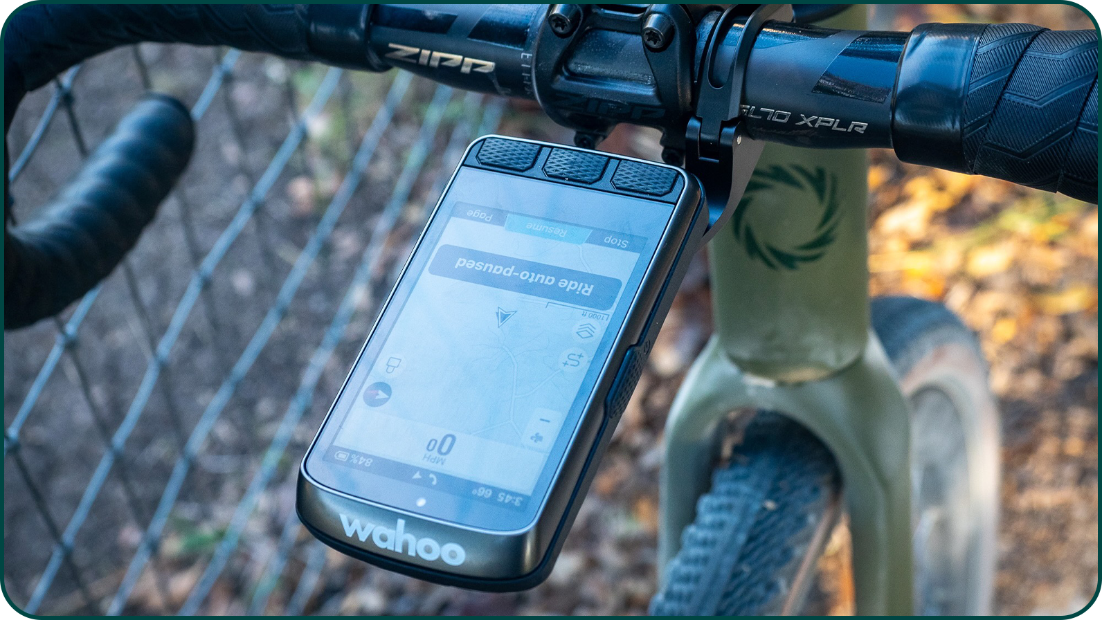Compteur vélo GPS Wahoo Elemnt Ace sur un vélo gravel