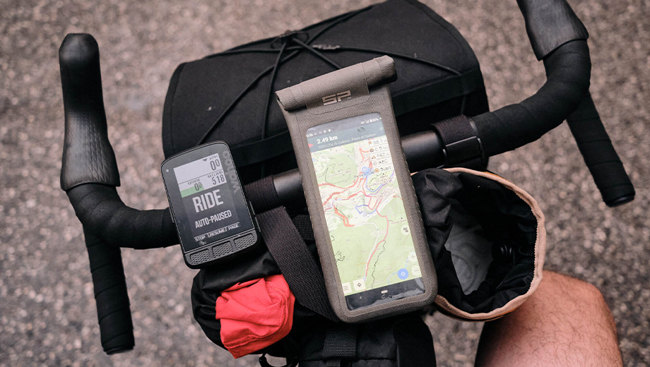 GPS vélo gravel Wahoo Elemnt Roam avec une cartographie